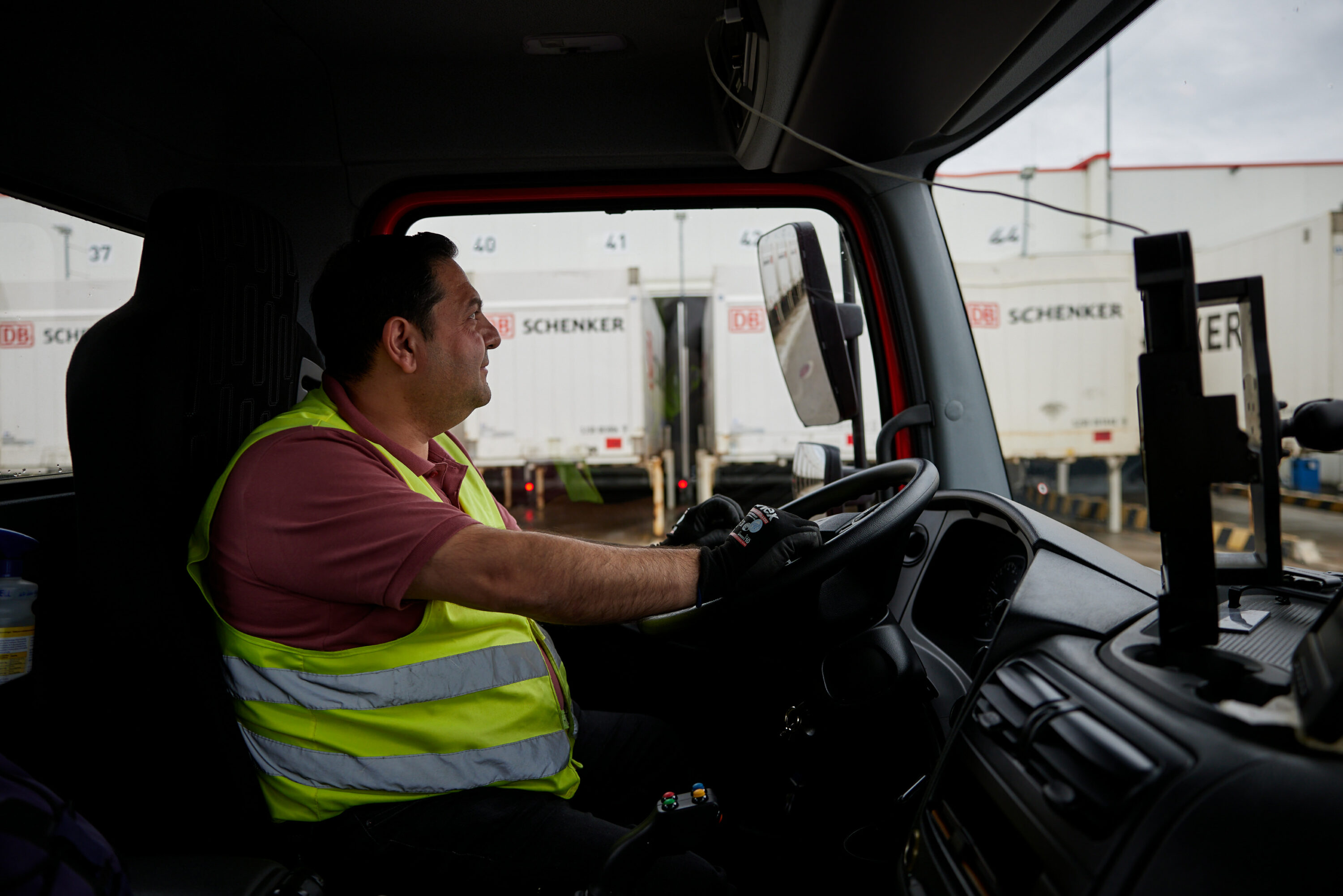 Niko Vollmer für DB Schenker im HUB Nürnberg